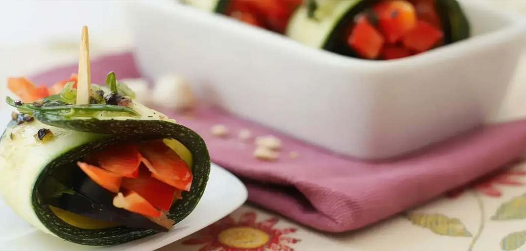 Baked zucchini rolls – delicious and healthy zucchini roll-ups filled with a flavorful stuffing