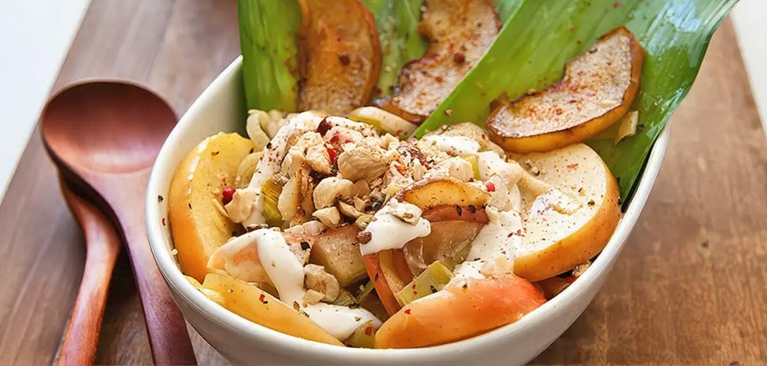 Savory apple and leek vegetable dish – a flavorful combination of sweet apples and tender leeks