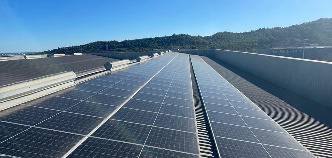 SanLucar invests in photovoltaic energy, promoting sustainability and reducing environmental impact in agriculture.